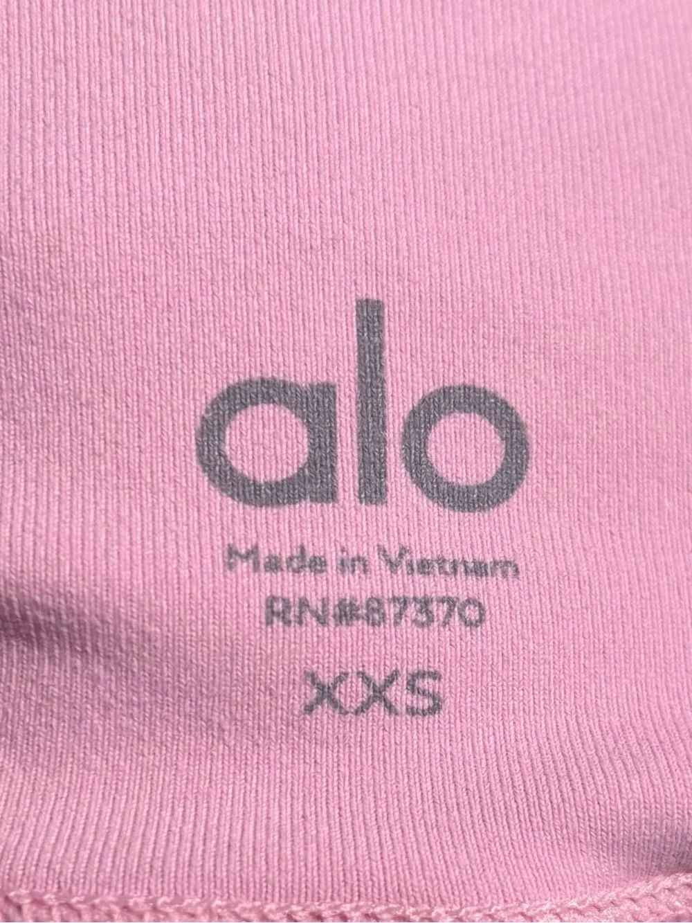 Alo Yoga High Waist Airbrush Legging/Yoga Pants in Candi Heart Pink Size: XXS